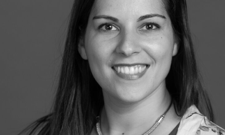 Sara Bw Cropped